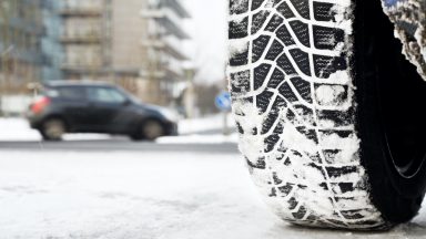 Cambio gomme invernali: arriva la proroga per il 15 giugno