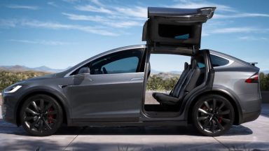 Cinque stelle Euro NCAP per Tesla Model X