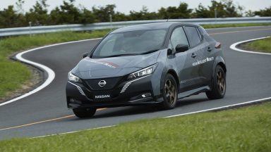 Nissan e-4orce: doppio motore elettrico e trazione integrale