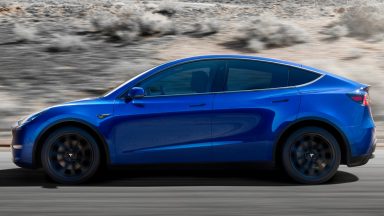 Le prime Tesla Model Y potranno essere ritirate dal 15 marzo