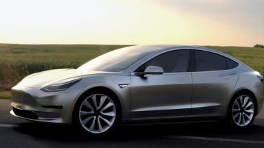 Tesla Model 3: il software è stato violato e venduto a terzi