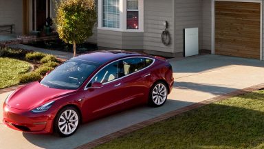 Tesla e Panasonic, divorzio a New York aspettando Aprile