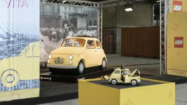 Fiat 500 e Lego si uniscono per il ritorno della Dolce Vita