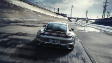 Porsche: elettrificazione a rilento per via delle batterie