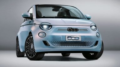 Fiat 500 elettrica: eccola con la mascherina tricolore