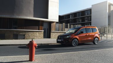 Nuova Renault Kangoo: avrà anche la propulsione ibrida