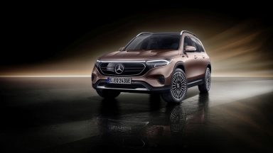 Mercedes-Benz EQB: nuova SUV a propulsione elettrica