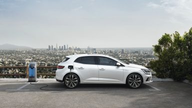 Renault Mégane: al debutto la versione E-Tech Plug-In