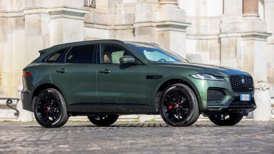 Jaguar F-Pace: le versioni speciali Greenstone e Greystone