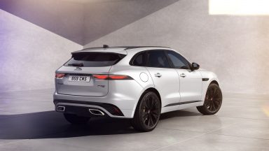 Jaguar F-Pace: la nuova versione speciale R-Dynamic Black