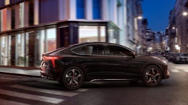 Mobilize Limo: la nuova berlina elettrica di Renault