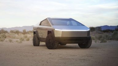 Tesla Cybertruck, lancio rimandato al 2022