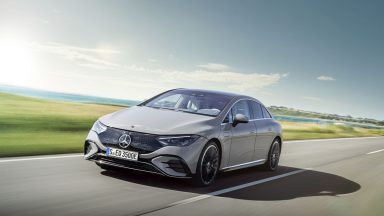 Mercedes-Benz EQE: l'auto elettrica non solo berlina