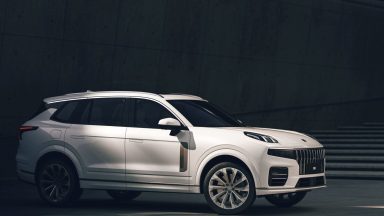 Lynk&Co 09: la nuova SUV ibrida di grandi dimensioni