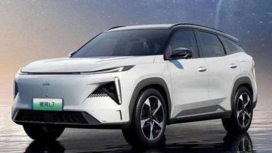 Galaxy L7: la nuova SUV media ed ibrida Plug-In di Geely