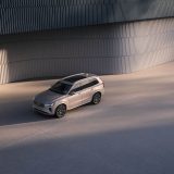 Volvo XC90: nuovo restyling per la grande SUV ibrida svedese