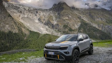 Jeep Avenger 4xe: ecco la versione a trazione integrale