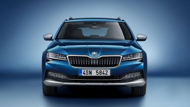 Skoda Superb: la nuova generazione sarà anche ibrida Plug-In